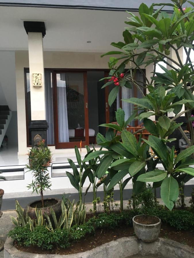 Suntari Homestay Ubud  Luaran gambar