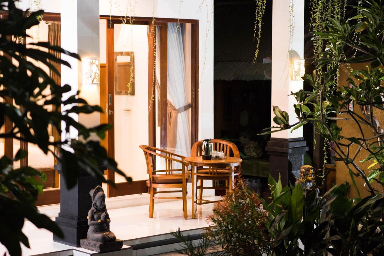 Suntari Homestay Ubud  Luaran gambar
